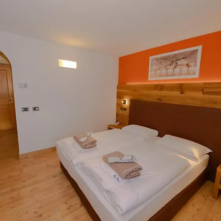 Hotell Tita Piaz 3*