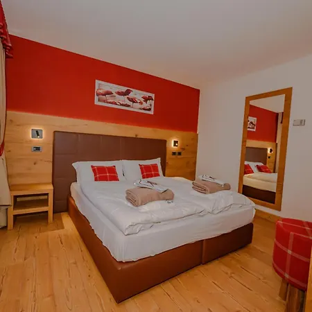 Hotell Tita Piaz 3*
